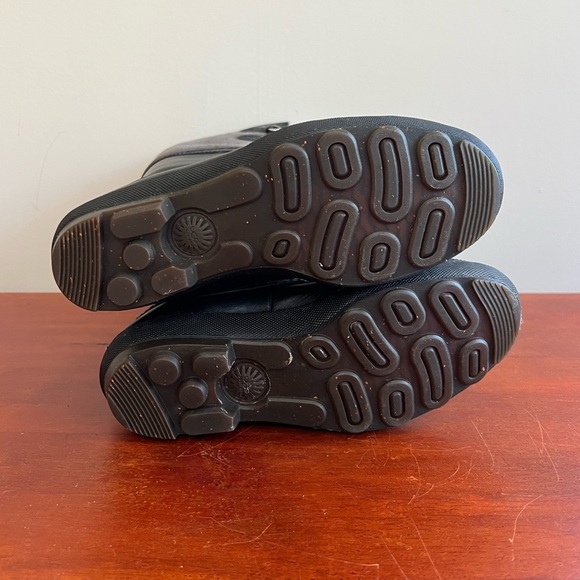 Ugg Belcloud 14” Tall Shearling Lined Leather/Suede Lace Up Waterproof Boots, 8 - Picture 6 of 13